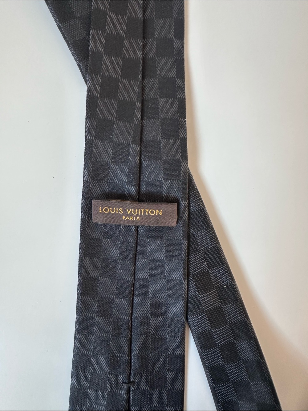 LOUIS VUITTON Caravat Black and Charcoal Checker Silk Tie - Picture 9 of 12